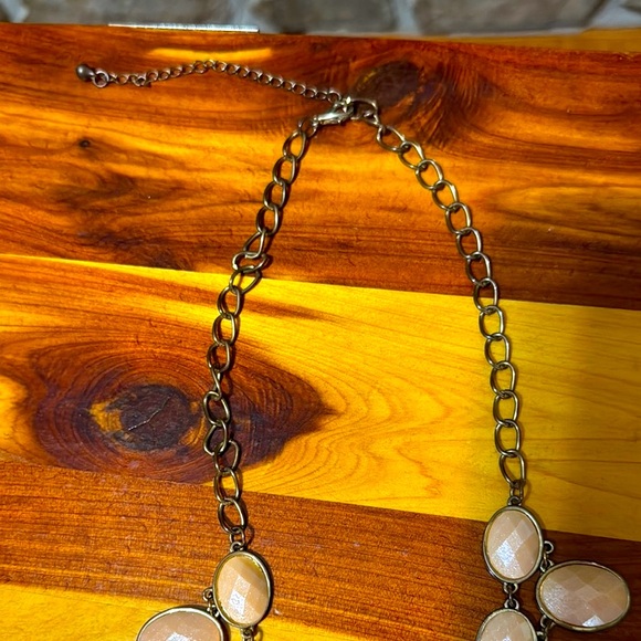 Vintage Gold and Cream Necklace - Picture 2 of 2